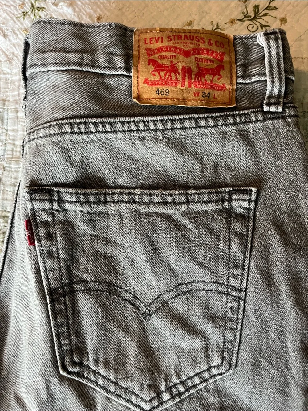 Levi's Gray Denim Men's Jean Shorts 34